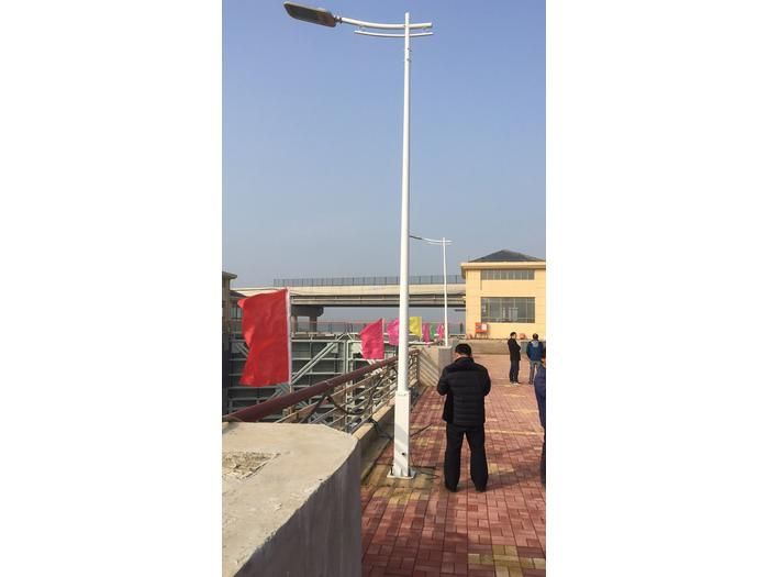 2019安徽淮北澮河船閘傾倒試路燈安裝